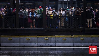 img-title Jokowi Cabut PPKM: Tak Ada Lagi Pembatasan Kerumunan dan Pergerakan