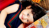 <p>Putri kedua Ruben Onsu dan Sarwendah, Thania Putri Onsu kini sudah berusia 2 tahun. Thania tumbuh menjadi gadis kecil yang menggemaskan, Bunda. (Foto: Instagram @thaniaputrionsu)</p>
