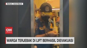 VIDEO: Warga Terjebak di Lift Berhasil Dievakuasi