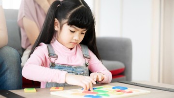BERMAIN PUZZLE DAN LABIRIN