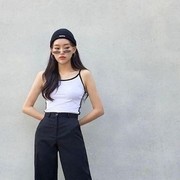 Tank Top Ternyata Ada Banyak Macam Modelnya, Mana yang Kamu Paling Suka?
