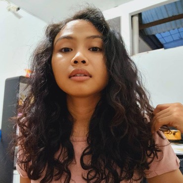 Sosok Dea Panendra yang Berani Adegan Intim 1 Jam dengan Jefri Nichol