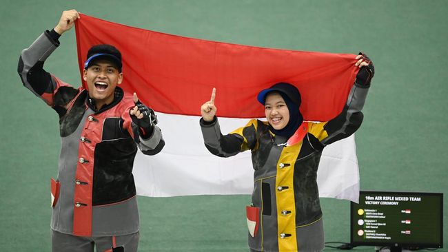 Sempat bertengger di posisi keempat, Indonesia akhirnya harus kembali ke posisi kelima usai Singapura merebut emas ke-37 SEA Games.