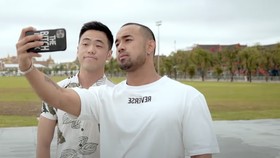 Singapura Kini Punya Sinetron Gay Pertama, Getaway