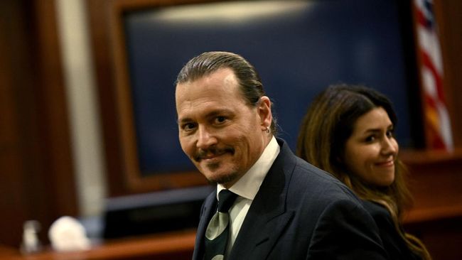 Kubu Johnny Depp menilai gerakan Amber Heard yang meminta hasil pengadilan dibatalkan karena masalah status juri sebagai "sembrono".