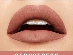 5 Cara Memilih Lipstik Warna Nude yang Cocok untuk Warna Kulit