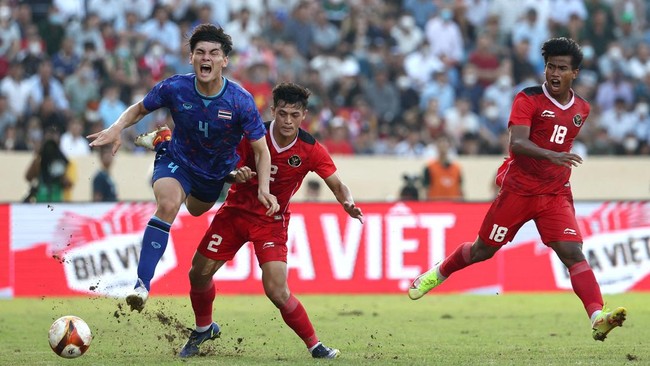 Jonathan Khemdee resmi bergabung dengan skuad Thailand U-22 di Kamboja jelang menghadapi Vietnam U-22 di laga terakhir Grup B SEA Games 2023, Selasa (9/5).