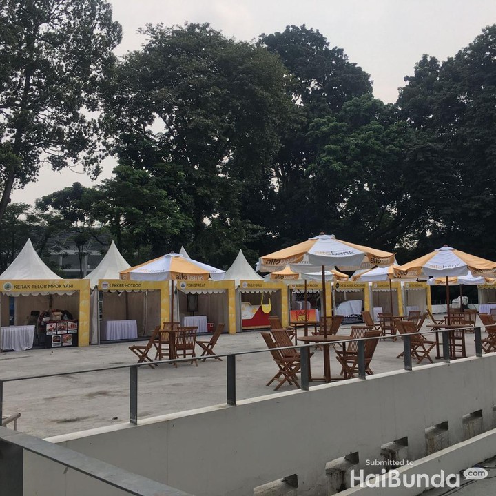 <p>Ada pula bazar makanan nih, Bunda. Cocok banget untuk Bunda yang pecinta kuliner dan ingin hunting. (Foto: Dokumentasi Pribadi HaiBunda)</p>