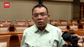 VIDEO: Lepas Masker Di Ruangan Terbuka, DPR: Kebijakan Realistis