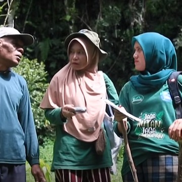 Inspiratif! Perkumpulan Ibu-ibu Ini Punya Kegiatan Rutin untuk Selamatkan Hutan Sumatra!
