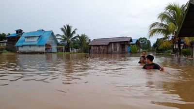 Satu Kecamatan di Kukar Kebanjiran, Warga Terisolasi Empat Hari