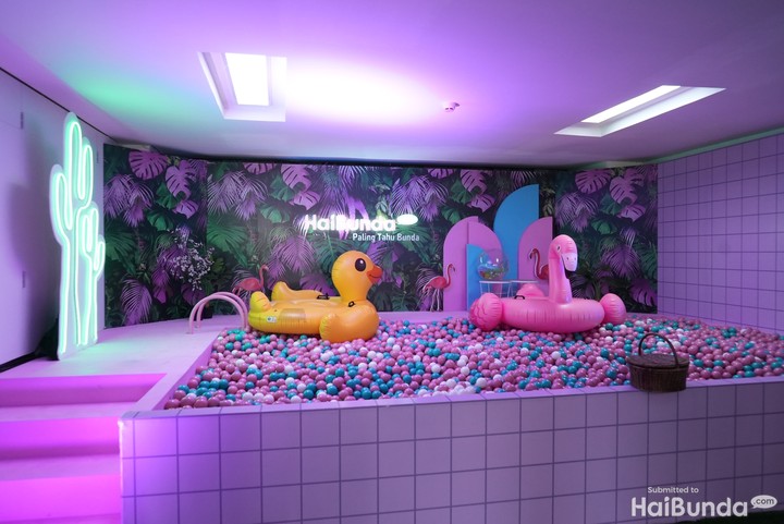 Booth HaiBunda hari pertama Allo Bank Festival 2022