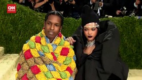 VIDEO: Rihanna dan A$AP Rocky Sambut Kelahiran Putra Pertama