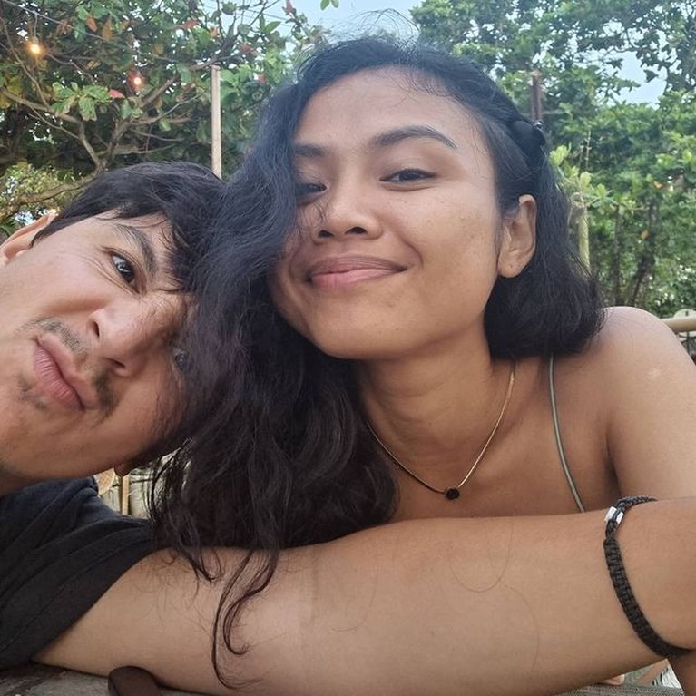 Dea Panendra Dea Panendra
