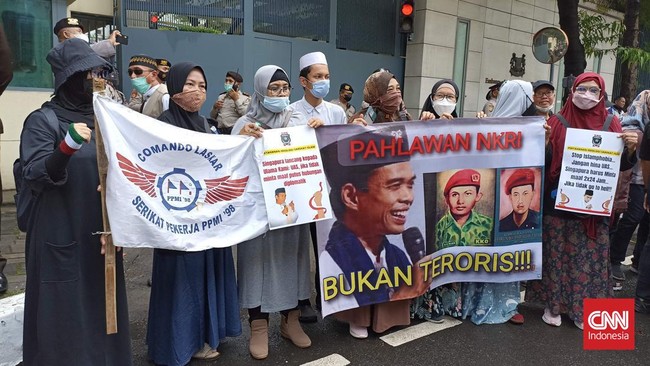 Singapura kembali menegaskan alasan menolak Ustaz Abdul Somad masuk negaranya terlepas dari desakan para pendukung UAS untuk minta maaf.