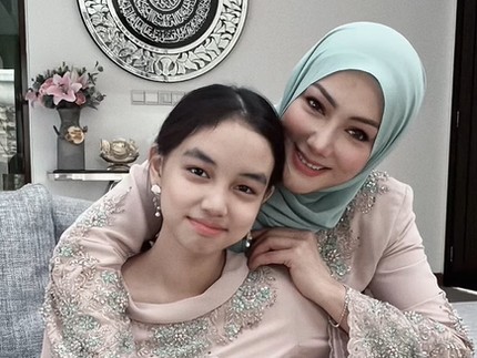 5 Potret Erra Fazira Mantan Istri Engku Emran dan Putri Cantiknya yang Sudah Remaja