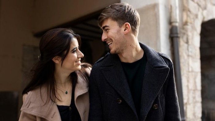 Benarkah LDR Bisa Memperkuat Hubungan? Yuk, Simak 7 Fakta Ilmiah Seputar Hubungan Romantis Berikut Ini!