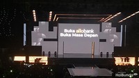 <p>Bank digital Allo Bank resmi diluncurkan pada Jumat malam (20/5/2022), Bunda. Acara peluncuran dilaksanakan di Istora Senayan, Jakarta. (Foto: HaiBunda/Mutiara Ananda)</p>