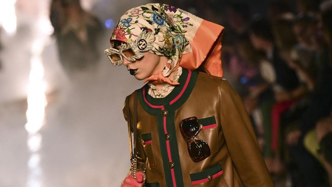 FOTO: 7 Inspirasi Gaya OOTD Buat #Gucci Challenge