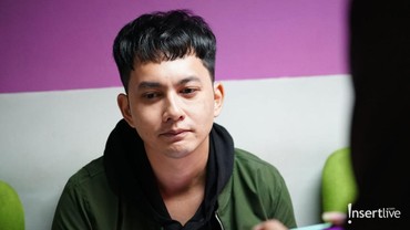 img-title Cerita Kiki Farrel Terpuruk Usai Ibu Meninggal Dunia