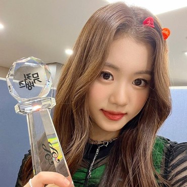 Kabar Terbaru Kim Garam eks LE SSERAFIM, Diterima di Kampus Park Min Young