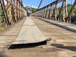 Jeritan Warga di Jembatan Pacongkang yang Belum Dituntaskan Pemprov Sulsel