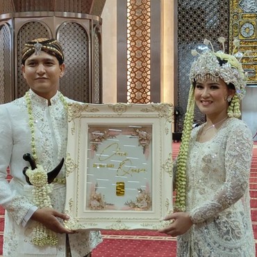 Resmi Nikah, Qausar Harta Beri Mahar 30 Mayam Logam Mulia ke Masayu Clara