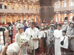 Masayu Clara Resmi Menikah dengan Qausar Harta, Disaksikan Bamsoet