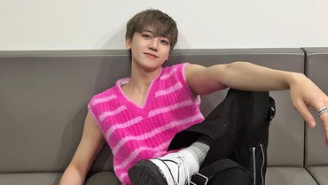 img-title Mendarat Indonesia, Jaemin NCT DREAM Pasang Foto Masjid