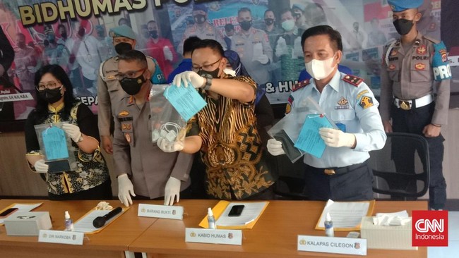 Polda Banten tak tetapkan pegawai Kejari Cilegon yang membawa charger HP berisi sabu ke Lapas Cilegon sebagai tersangka karena tak miliki mens rea.
