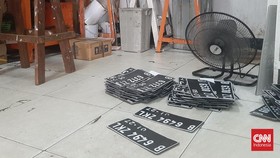 Marak Pedagang Pelat Nomor Modifikasi Cari Cuan di TikTok