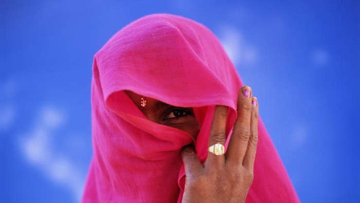 Demi Hidupi Anak dan Terhindar dari Pelecehan, Perempuan Ini Menyamar Jadi Pria Selama 36 Tahun!