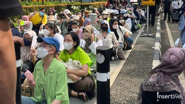 img-title Antusiasme NCTzen, Rela Datang dari Makassar & Antre Sejak Subuh