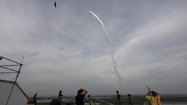FOTO: Uji Coba Peluncuran Kapsul Luar Angkasa Starliner Boeing