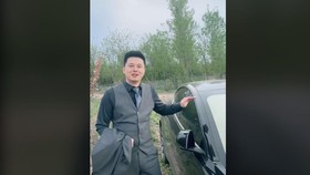 Pria Mirip Elon Musk Diblokir Media Sosial Twitter-Tiktok Versi China