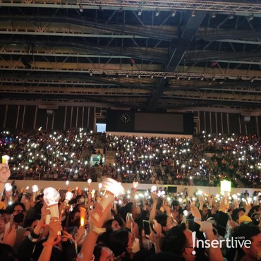 ReVeluv Sudah Padati Istora, Yuk Nonton Red Velvet Streaming di Sini