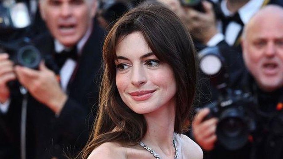 Anne Hathaway
