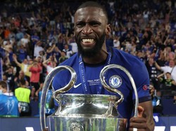 Momen Abadi Rudiger di Chelsea: Medali Juara dan Tawa Kante di Toilet