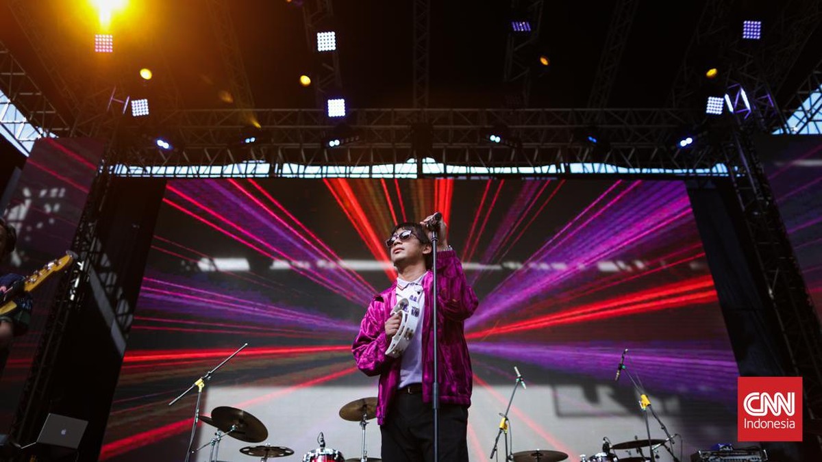 FOTO: D'Masiv Membuai Pengunjung Allo Bank Festival