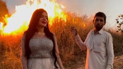 img-title Bakar Hutan demi Konten, Seleb TikTok Ini Merasa Tak Bersalah