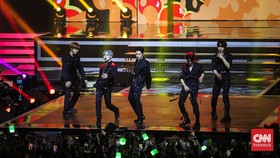 FOTO: Keriuhan Penampilan NCT Dream di Panggung Allo Bank Festival