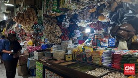 Respons Warga soal Aplikasi Warung Pangan demi Minyak Goreng Rp14 Ribu