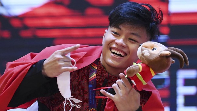 Rahmat Erin pernah berburu undur-undur sebelum mantap memilih angkat besi sebagai jalan hidup hingga memecahkan rekor SEA Games 2021 (2022).