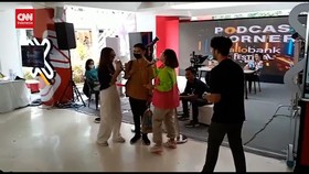 VIDEO: Pengunjung Berebut Menangi Album Red Velvet di Allo Fest