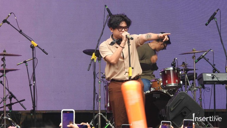 Buka Allo Bank Festival Day 3, Juicy Luicy Ajak Penonton Galau Bareng