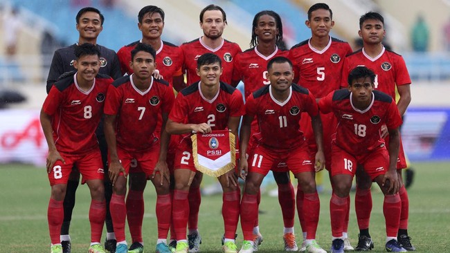 Berita mengenai daftar skuad Timnas Indonesia vs Bangladesh hingga bonus SEA Games atlet Indonesia yang bikin iri jadi artikel terpopuler dari dunia olahraga.
