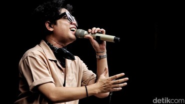Lirik Lagu Insya Allah - Juicy Luicy