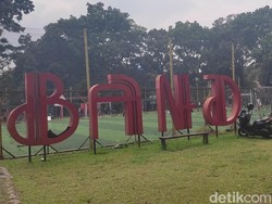 Duh, Huruf U Ornamen Bandung Juara di Taman Persib Hilang!