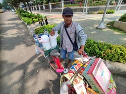 Lika-liku Starling: Wira-wiri Tiap Hari, tapi Pembeli Makin Sepi