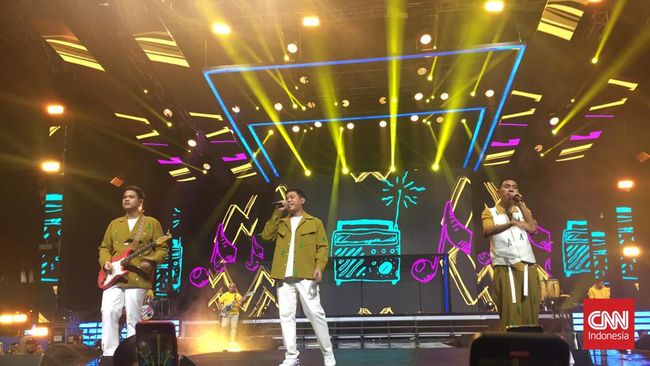 RAN menjadi penampilan penutup hari ketiga Allo Bank Festival 2022.